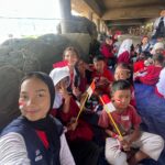 Gaby Warouw Instagram - Pengalaman jadi relawan ke-3 kuu. Seru juga interaksi sama adik-adik Kolong Jembatan Cilincing, banyak cerita haru dan pengalaman berharga yang aku dapat selama kegiatan tadi. Selamat ulang tahun yang ke-78 Indonesia :)