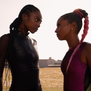 Gabz Instagram - O ano é 2035 e o mundo mudou. Biônicos, thriller futurista do diretor Afonso Poyart, mostra um mundo em que a robótica mudou radicalmente o nosso dia a dia e os esportes. Comigo, @coresjessica, @brunogagliasso, @christianmalheiros_ e @klebbertoledo no elenco, chega na Netflix (@netflixbrasil) dia 29 de maio! 🎬

Crédito: Alisson Louback / Netflix