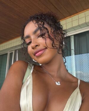 Gabz Instagram - eu sou logo a pura 🦢