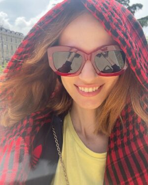 Gaia Bermani Amaral Instagram - Passeggiando … 🌷 
#happysunday