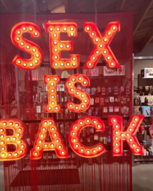 Gaia Bermani Amaral Instagram - Sex is back 😎

#Losangeles 
#sexisback
#fun