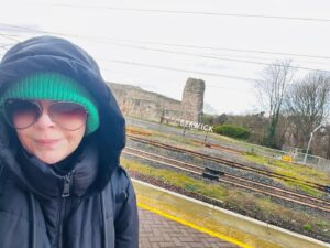 Gail Porter Instagram - A chilly good morning from Berwick. See you in a bit Edinburgh xxx