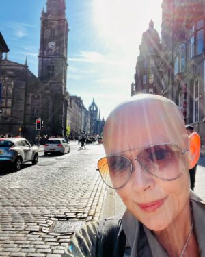 Gail Porter Instagram - Home x