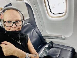 Gail Porter Instagram - On a flight to Newquay and just been told we may not be able to land due to the weather. Not worried at all!!!!!!!!’