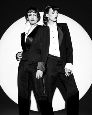 Gaite Jansen Instagram - 🖤🤍 @alexandraarnold at her finest 

A collaborative photo shoot inspired by our Leopard Skin characters @carlagugino 

hair by @yukikotajima at @seemanagement
makeup by @christopherardoff at @artdeptagency
styling by @annakatsanis at @musecreativesnyc
photography assistants @sarahgardner_studio and @danielroaart