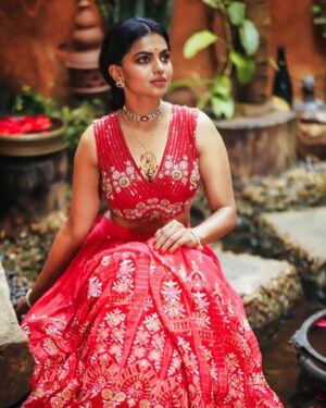 Ganavi Laxman Instagram - Thank you team❤️
Concept styling & outfit : @harshithareddy_stylebook 
Accessories : @bcos_its_silver
MUAH : @makeoverby_roopakala
Photography : @rohith_k_raju
Location : @aurakalari