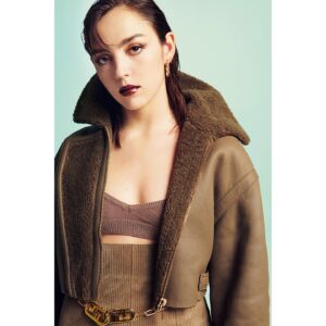 Garance Marillier Instagram - Merci @mixtemagazine
@fendi 🎐

📸:@bojanatatarskaphotography 
Stylism :@gaultier_comme_jeanpaul 
Hair : @chatchatduloup 
Makeup : @khelamakeup
