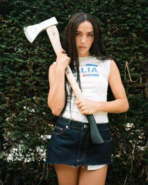 Garance Marillier Instagram - Gardening for @interlopemagazine 
shoot by @pierreangecarlotti 🪓