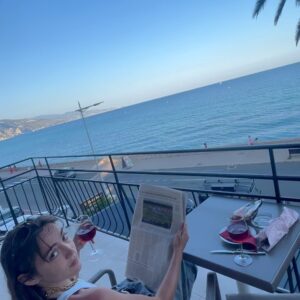 Garance Marillier Instagram - byebye le summerbreakdown 😝💋🦟😵‍💫