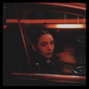 Garance Marillier Instagram - Clap de fin pour le second métrage de La rumeur 
« Rue des dames » 
Quelle ekip ❤️‍🔥

📸 @moseyofficial