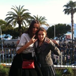 Garance Marillier Instagram - Pfouuu pas les mots…
Il y’a dix ans nous venions pour la première fois à Cannes pour Junior, il y’a 5ans pour Grave, et aujourd’hui… 
« Merci au jury de laisser rentrer les monstres » 
❤️❤️❤️ 
Et BRAVO à toute cette équipe monstrueuse de travail et de talent ! 

FROM 2011 TO 2021 SHE DID IT 
❤️❤️❤️