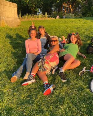 Garance Marillier Instagram - When the sun goes down the sun goes down ???