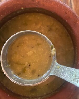 Garima Arora Instagram - My favorite meal of 2022 has to be the one from the GSB kitchen of @maachli_farmstay . We spent 2 nights with the Samant family in their home with the amazing women of the house..cooking on open fire, in earthen pots, listening to their stories and eating our hearts out!