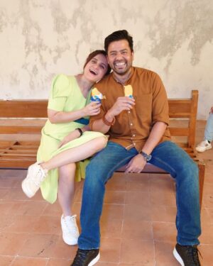 Garima Arora Instagram - Smiles, mango dolly and lots of ❤️ 
📷: @ranveer.brar