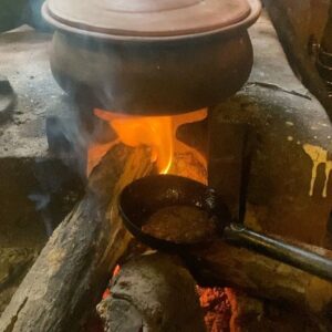 Garima Arora Instagram - My favorite meal of 2022 has to be the one from the GSB kitchen of @maachli_farmstay . We spent 2 nights with the Samant family in their home with the amazing women of the house..cooking on open fire, in earthen pots, listening to their stories and eating our hearts out!