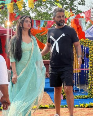 Garvita Sadhwani Instagram - Weekly shoot dump #1 
#yrkkh #starplus
@starplus @directorskutproduction 
.
.
.
#instagram #photogram #bts #behindthescenes