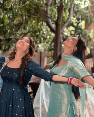 Garvita Sadhwani Instagram - Weekly shoot dump #1 
#yrkkh #starplus
@starplus @directorskutproduction 
.
.
.
#instagram #photogram #bts #behindthescenes