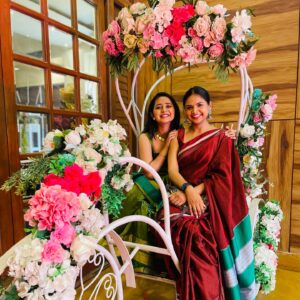 Gauri Kulkarni Instagram - Aeee.. happy birthday ♥️ Thank you for existing ♥️
Baki sagla you know. ♥️