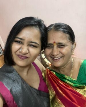 Gauri Kulkarni Instagram - Happy Diwali everyone 🎇🩷

My saree- @bahurupa_