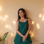 Gauri Kulkarni Instagram – Saste Lighting ke Nashe 🤭💚

Dress- @sadagi.in 
P.C- @ashayrtulalwar