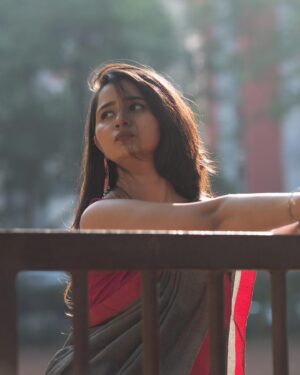 Gauri Kulkarni Instagram - Being in the Grey 🩶

Saree- @bahurupa_ 
P.C- @ashayrtulalwar 
Jewellery- @jewe_llery.box 
Styled by - @rupalibhosle 😘
Nails- @nakhrel _nails