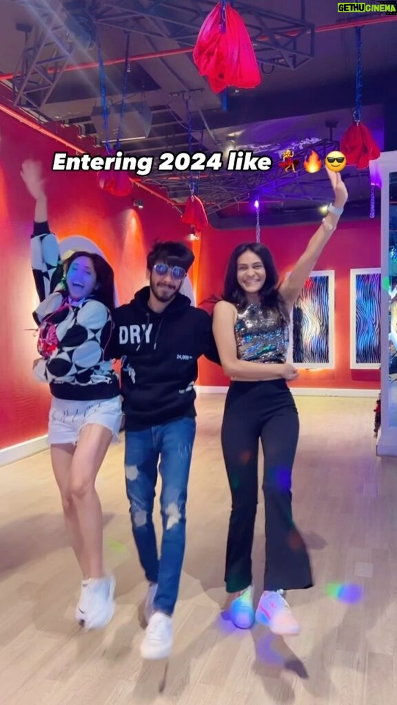 Gautami Kapoor Instagram - All set to enter 2024 in full swing 🕺🥂💃🔥😎 Let’s make this year amazing! #fireball #trendingreels #fyp #explore