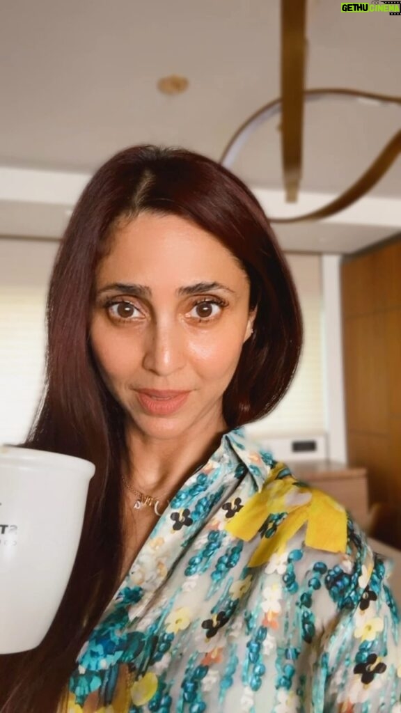 Gautami Kapoor Instagram - My FIRST AND MIDDLE NAME all my friends know very well… correct ??? Is yours also the same instafam 😂😂😂