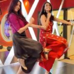 Gautami Kapoor Instagram – Navratri vibes and Garba moves, spreading happiness and groove! ✨💃

#khalasi #cokestudio #gujarati #vibes #navratri #dancereels #hookstep #garba #instagood #reelitfeelit #duo #ethnic