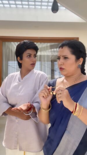Gauthami Jadav Instagram - 😂😂😂 
#reels #trendingreels #dialogue #kannadaactress #kannadaserialactress