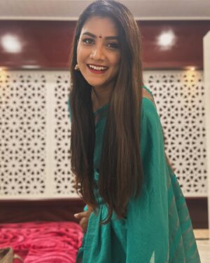 Gauthami Jadav Instagram - Happy Women’s Day 😍🤗 
Saree  @cute_in_saree 
#happywomensday #women #strong #strongwomen #sathya #gouthamijadav