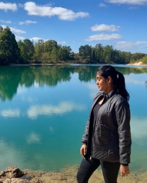 Gayathri Reddy Instagram - Prettiest little lake 😍 
📍Black Diamond Lake, WA