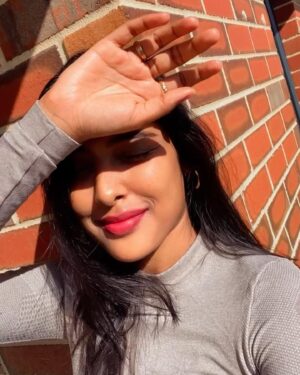 Gayathri Reddy Instagram - The last few sunny days before winter starts 🥶