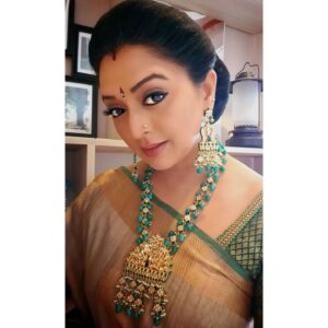 Gayatri Jayaraman Instagram - @eternaljewelry every piece of jewellery is a Masterpiece! Thank you for this gorgeous set, I feel like a princess! So royal, eye catching and sure to make heads turn where ever I go! Do check out the page of @eternaljewelry and you will see that every single piece of jewellery here is unique and simply stunning!
#indianjewellery  #beadedjewelry #kundanjewellery
#instaseller #womenentrepreneurs #classyjewellery #collabjewellery #jewelrylovers