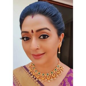 Gayatri Jayaraman Instagram - @nagai_kadai thank you for the lovely jewellery....I feel like a queen!!
@nagai_kadai