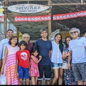 Gayatri Jayaraman Instagram - When you get 2 days off from shoot you maximize it with family!!