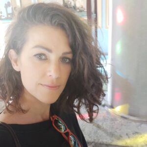 Gaye Gürsel Instagram - Sevdiğim bir tatilden kalan sevdiğim fotolar🔆💜 Burda da olsunlar🔆
#tbt #tb #cundaadasi #cunda #tatil #onefineday #ayvalik #rakibalik #rakıbalık #tatil #guzelgunler
