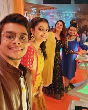 Geetashree Roy Instagram - ~ Didi No 1 memories ❤️~
Watch us today at 8:30pm in Didi No 1 Sunday Dhamaka Episode on Zee Bangla!!

#didino1 #zeebangla #zee #instagram #instapost