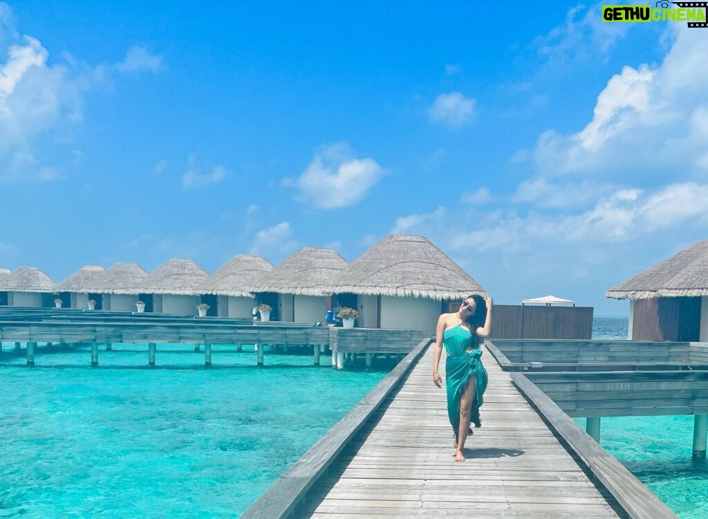 Geethika Tiwary Instagram - 🤍 #sunsoaked #maldivesislands #vacation🌴