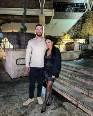 Geles Rodriguez Instagram - You’d say he hung the moon, I’d say he hung the galaxy 🌌 🖤💫
