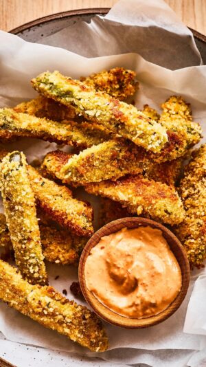 Geneviève O'Gleman Instagram - 🚨ALERTE CORNICHONS FRITS !

Avez-vous déjà commandé des cornichons frits au resto ? Avouez que c’est bon! Même si ça l’air weird comme ça, aussitôt qu’on y goûte, on tombe sous le charme.

Voici ma version maison au air fryer! 🥒

La recette est tirée de mon livre Fast food santé, et vous allez voir, c’est vraiment pas compliqué à préparer… et vraiment meilleur pour la santé! (Lien en bio pour vous procurer votre exemplaire) 

📍À épingler pour votre prochaine soirée entre amis!

Geneviève xx

#airfryer #friteuse #airfryerrecipes #cornichons

@leseditionsdelhomme
@leseditionsdelhomme_europe