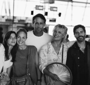 Genoveva Casanova Instagram - Increíble tanto cariño y tantas risas con mis compañeros de @masterchef_es !!!! Los adoro!!!! 🤣❤️❤️🤣🤣 Gracias @palitodominguin por este fotón!!! 
@sandragago_ @alvaroescassioficial @taniallasera @migueldiosdado1
