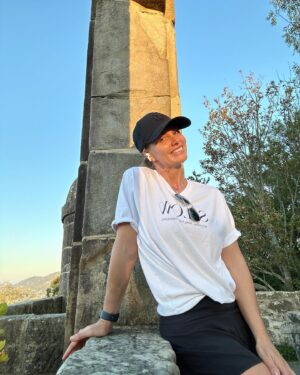 Genoveva Casanova Instagram - Me costó, pero mis pulmoncitos ya me dejaron subir hasta la cima del Monte Urgull!! 👏🏻👏🏻🏆