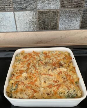 Georgie Gardner Instagram - A total treat today to be at the launch of @jessjrowe first “Everyday” Cookbook. In all her magnificence, she and the AWW have done a fabulous job (& note my attempt at her Mac ‘n’ cheese, tonight’s dinner sorted!)