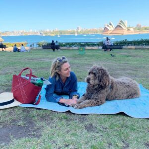 Georgie Gardner Instagram - After 12 weeks of lockdown, so relieved to be out & on a picnic date! And big thanks to my brilliant buddy @annamurphy71 who makes the best picnic rugs & bags you’ll ever find. Perfect Xmas gifts @murphandmurph and supporting a bloody good local business along the way. 👏💙