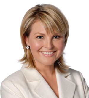 Georgie Gardner Instagram - On this day, 20 years ago, I drove through the gates of Channel Nine Willoughby for the first time, feeling like I’d won the lottery. Greeted by chance in the car park by the late, great Peter Harvey, little did he realise I was in a state of awe, as he ushered me to the newsroom, warmly chatting along the way! It was there I was immersed in an environment of excellence. Reporters, producers, editors, directors, technicians, engineers, artists, executives - all of the highest calibre. The inimitable & legendary Brian Henderson took me under his wing and I lapped up every nugget of direction. Never did I dare dream of the opportunities I’ve been afforded - weather presenting, reading Qantas, morning, late, & 6pm news bulletins, Today Show as well as feature reporting. The unexpected gift has been my Nine colleagues, many of whom are lifelong friends. I am deeply grateful to Nine for taking a chance on me (particularly with a questionable fringe!)and providing me with this wild and wonderful ride!#20years