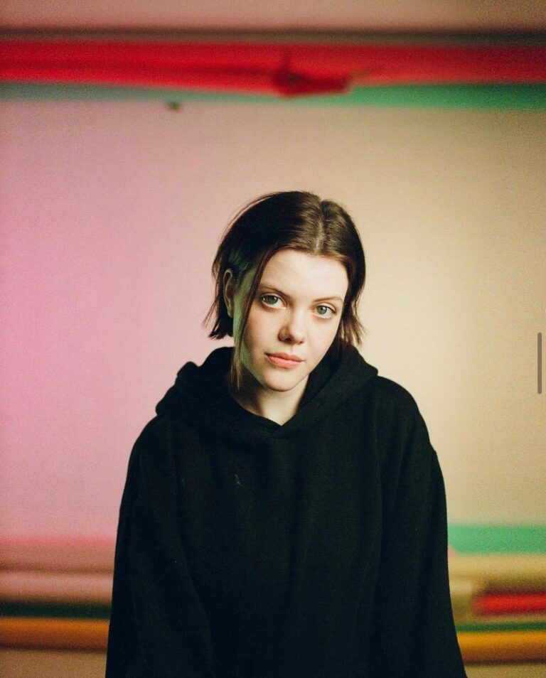 Georgie Henley Instagram - Being Serious with @patch_studio__❣️