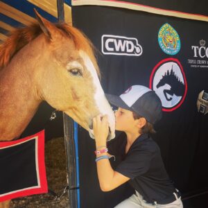 Georgina Bloomberg Instagram - It was a successful week full of ribbons for this pair in the small pony hunters at the @hamptonclassic, including a score of 88 and a second place, and two great rounds in the pony hunter classic to finish in 10th out of more than 40 entries. @mwg330 🐴 👼🏼 ❤️🥈(📸: @kindmediallc) #fairytales