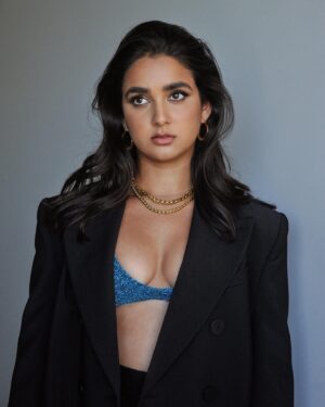 Geraldine Viswanathan Instagram - did a shoot with the incredible @johnnyvision while I was in Straya - got the girls out ofc!! 🐨