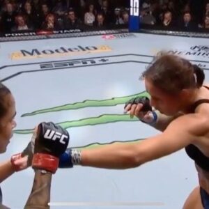 Germaine de Randamie Instagram - Throwback from one year ago.
“ Vicotory is won not in Miles, but in inches. Win a little now, hold your ground, and later, win a little more!!” Desire becomes surrender, surrender becomes POWER❤️🙏🏻 #germainederandamie #teamironlady #ufc #ufcfighter #fighter #dutchpride #holland #netherlands #fitdutchie #fitgirl #tattooedgirl #athlete  #prouddutchie #blessed #memories #utrecht