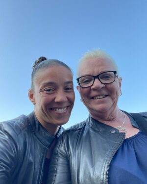 Germaine de Randamie Instagram - HAPPY BIRTHDAY 🎉❤️🙏🏻💋 to My Queen, My Hero, My Bff, My World, My Everything My Mother. I wish you many many happy and healthy years to come, where all your dreams come true❤️🙏🏻 up to many more beautiful memories together. Love you more than words can ever say Mama❤️🙏🏻💋 #utrecht #holland #netherlands #teamironlady #momsbirthday #mymom #myhero #germainederandamie #fitdutchies #ufcmom